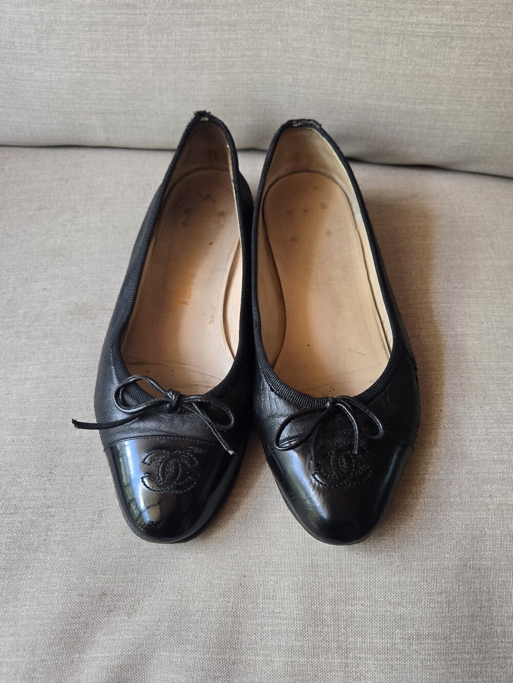 Chanel Vintage Ballet Flats Shoes Slippers Black Lambskin Leather Size 35.5
